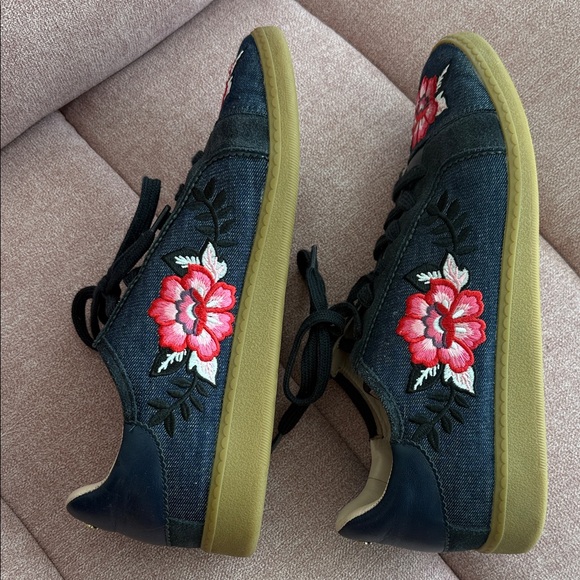 kate spade sneakers - Picture 6 of 9